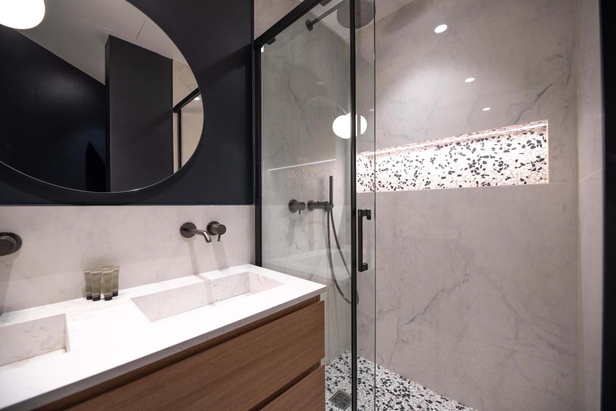 Mbm - Luxury Center Parijs